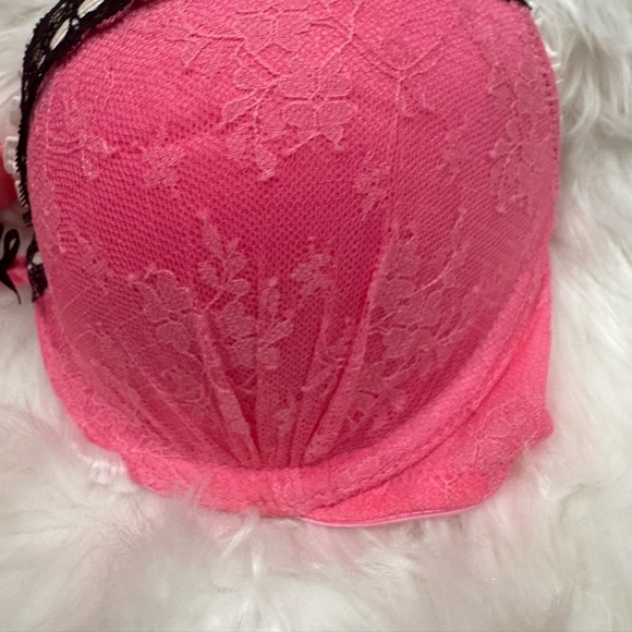 Sexy Little Things from Victorias Secret Pink Push Up Bra - Picture 4 of 9